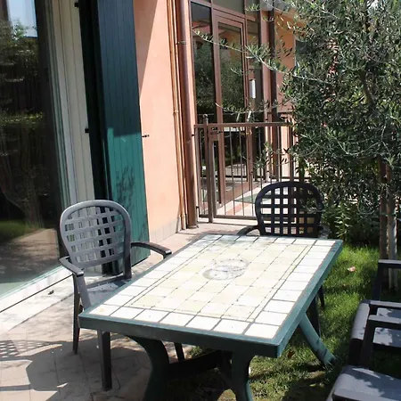 In - Gardasee 30250 *